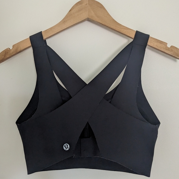 Lululemon Enlite Bra in Black - Picture 4 of 8